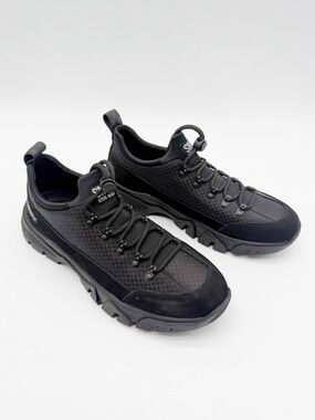 Steve Madden Chasely Hiking Sneakers Trail Lug Sole Lace Up Black Mens 9.5 NEW